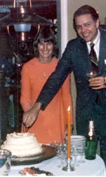 Priscilla and Dick cutting the wedding cake
